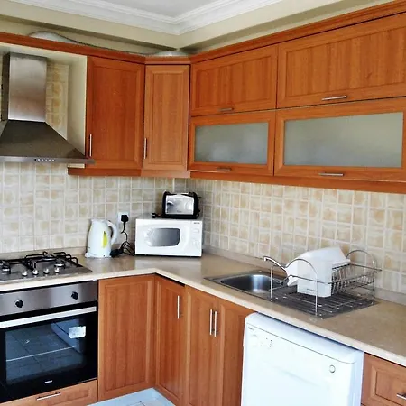 Royal 3+1 * Bogazici